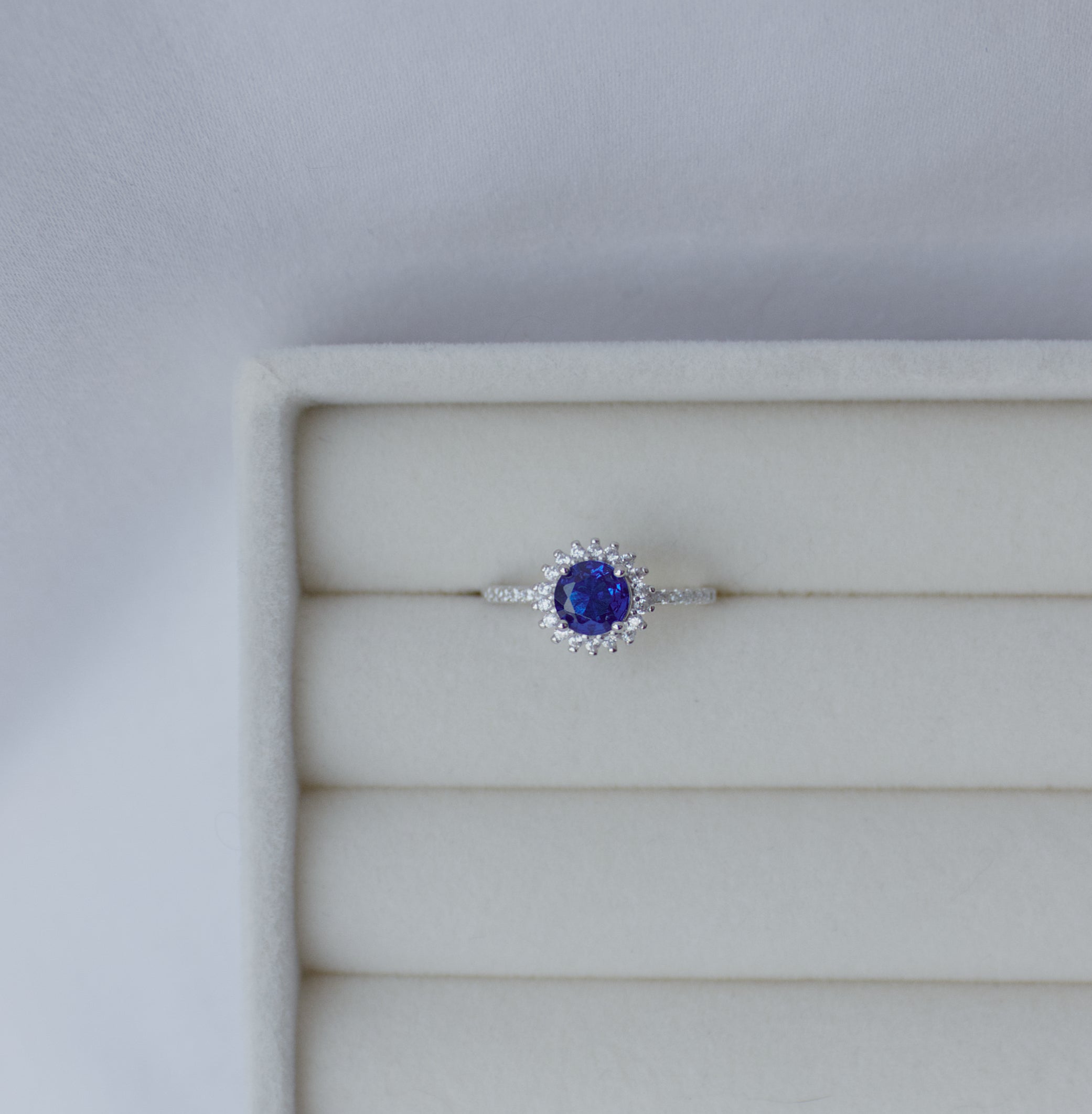 LUCIANA RING