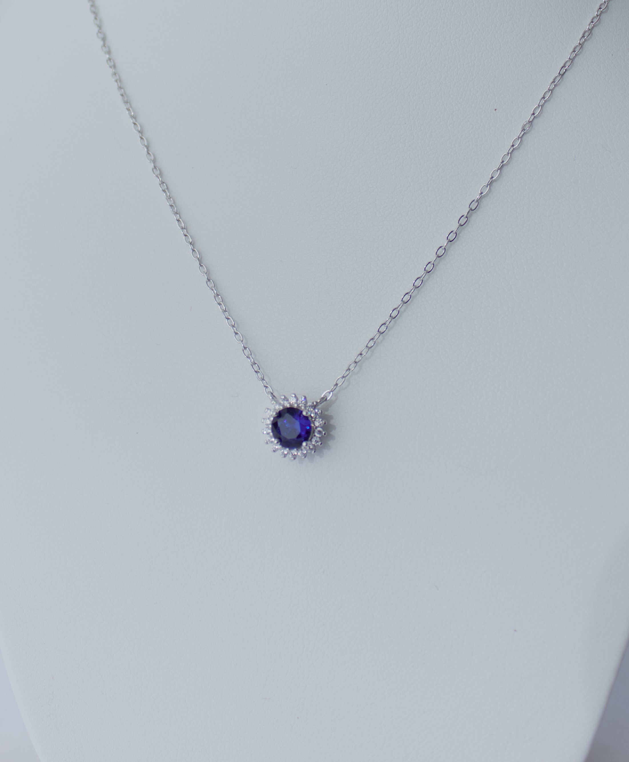 LUCIANA NECKLACE