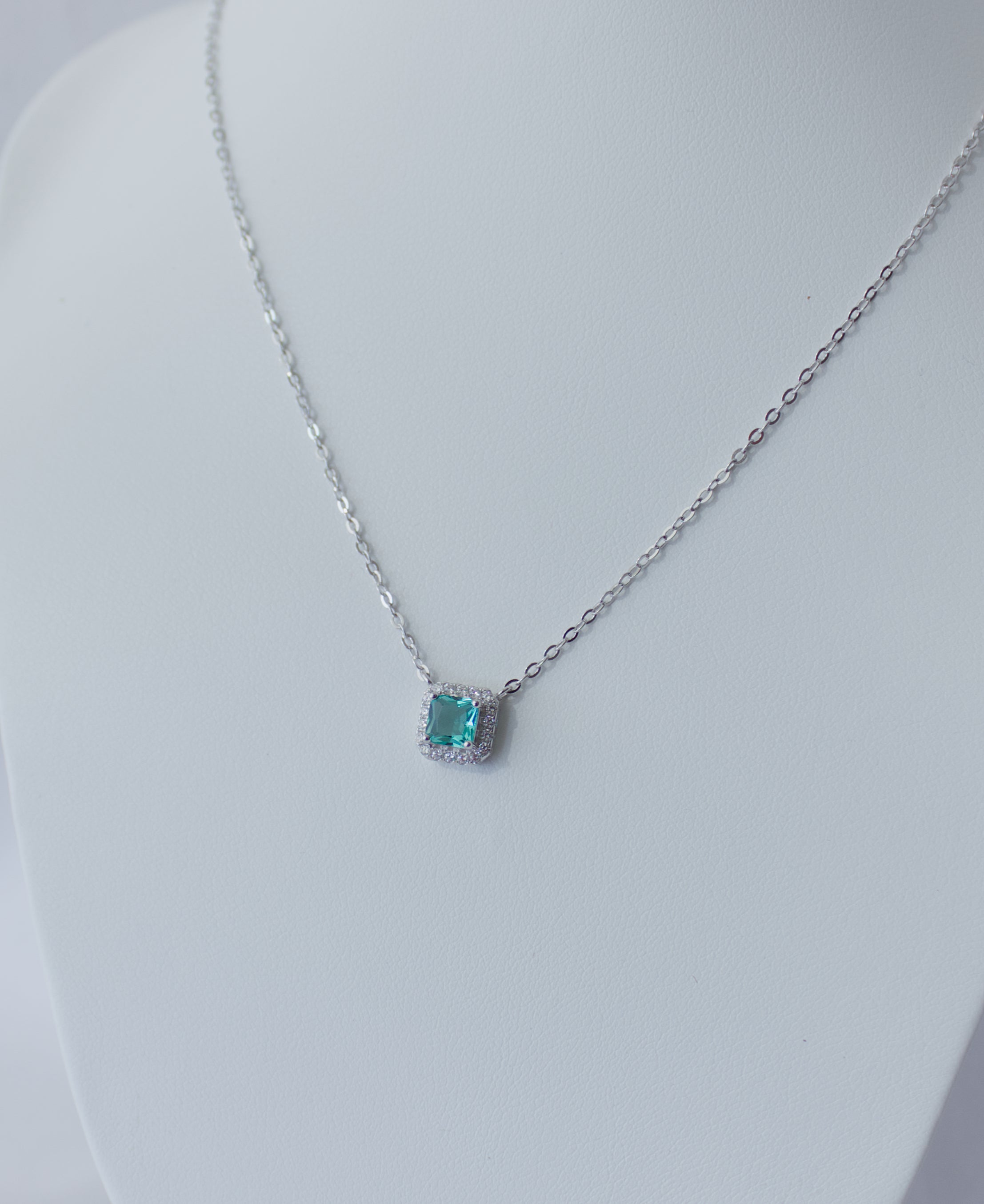NINA NECKLACE
